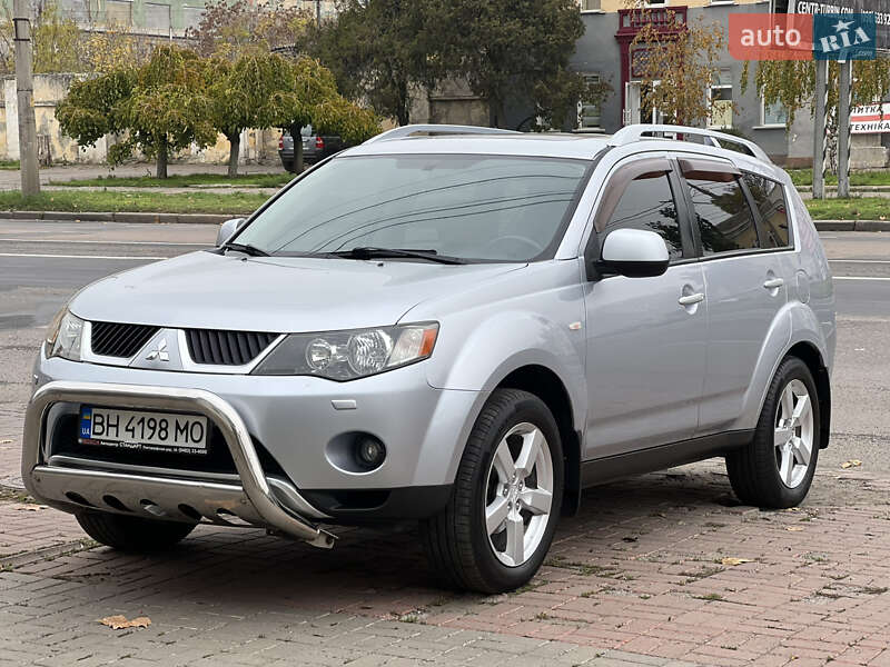 Позашляховик / Кросовер Mitsubishi Outlander 2008 в Одесі