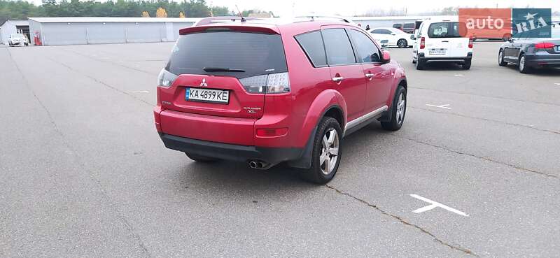 Внедорожник / Кроссовер Mitsubishi Outlander 2008 в Киеве