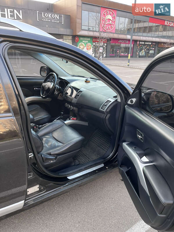 Позашляховик / Кросовер Mitsubishi Outlander 2008 в Ніжині фото 16 Позашляховик / Кросовер Mitsubishi Outlander 2008 в Ніжині