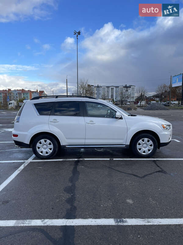 Позашляховик / Кросовер Mitsubishi Outlander 2010 в Рівному фото 4 Позашляховик / Кросовер Mitsubishi Outlander 2010 в Рівному