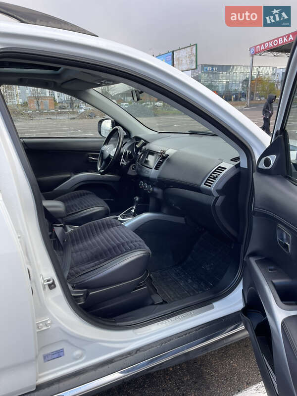 Позашляховик / Кросовер Mitsubishi Outlander 2010 в Рівному фото 31 Позашляховик / Кросовер Mitsubishi Outlander 2010 в Рівному