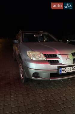 Позашляховик / Кросовер Mitsubishi Outlander 2006 в Львові