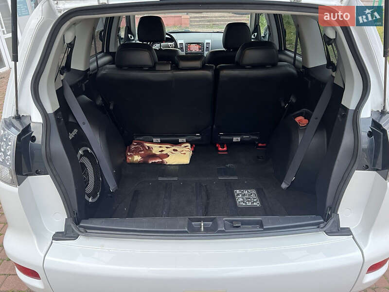 Позашляховик / Кросовер Mitsubishi Outlander 2012 в Прилуках фото 22 Позашляховик / Кросовер Mitsubishi Outlander 2012 в Прилуках