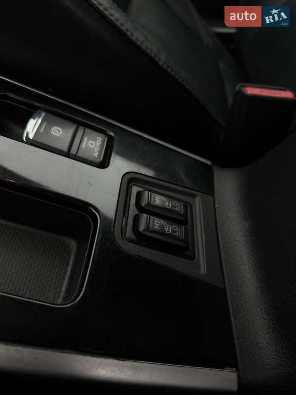 Позашляховик / Кросовер Mitsubishi Outlander 2019 в Запоріжжі