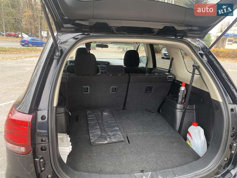 Внедорожник / Кроссовер Mitsubishi Outlander 2016 в Виннице