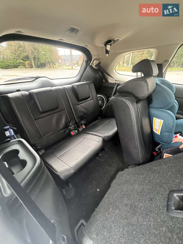 Внедорожник / Кроссовер Mitsubishi Outlander 2016 в Львове