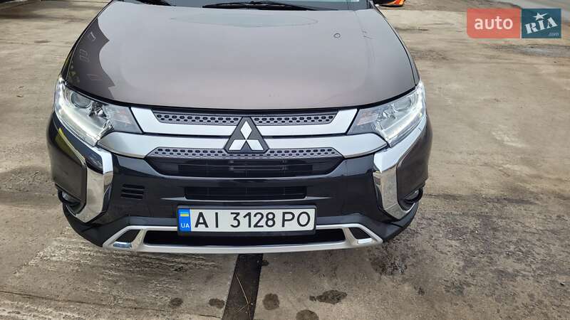 Внедорожник / Кроссовер Mitsubishi Outlander 2021 в Киеве фото 31 Внедорожник / Кроссовер Mitsubishi Outlander 2021 в Киеве