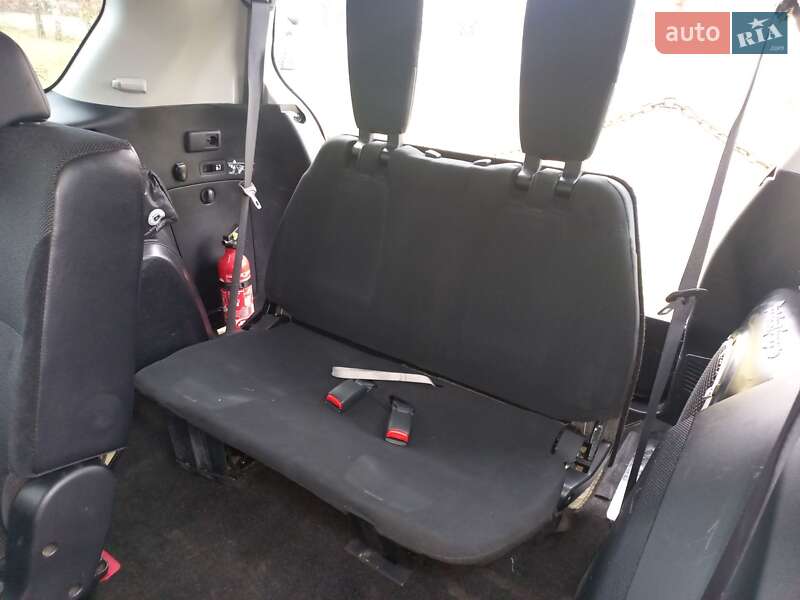 Позашляховик / Кросовер Mitsubishi Outlander 2010 в Луцьку фото 32 Позашляховик / Кросовер Mitsubishi Outlander 2010 в Луцьку