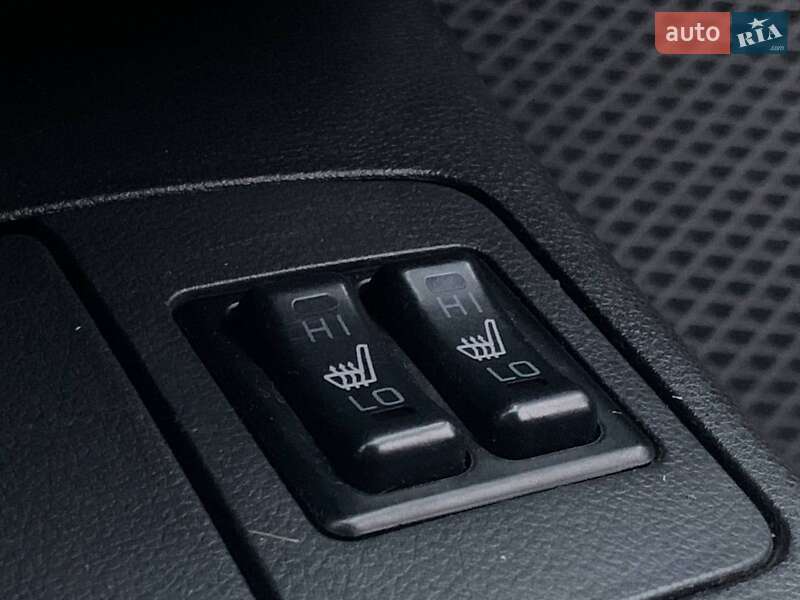 Внедорожник / Кроссовер Mitsubishi Outlander 2005 в Николаеве