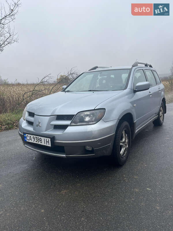 Внедорожник / Кроссовер Mitsubishi Outlander 2004 в Виннице