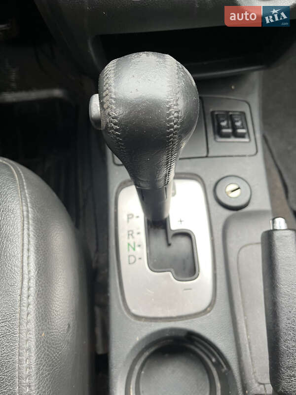 Внедорожник / Кроссовер Mitsubishi Outlander 2004 в Виннице