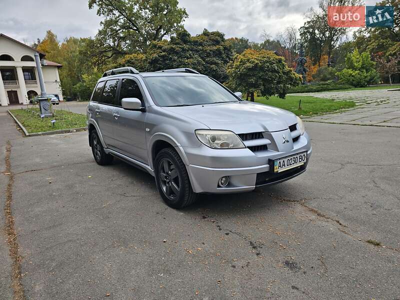 Внедорожник / Кроссовер Mitsubishi Outlander 2008 в Киеве фото 13 Внедорожник / Кроссовер Mitsubishi Outlander 2008 в Киеве