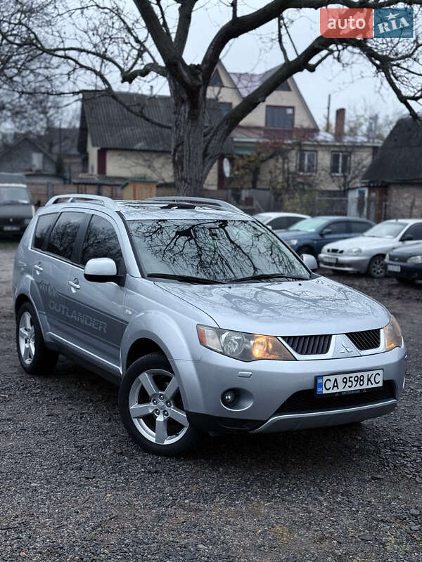 Mitsubishi Outlander 2008