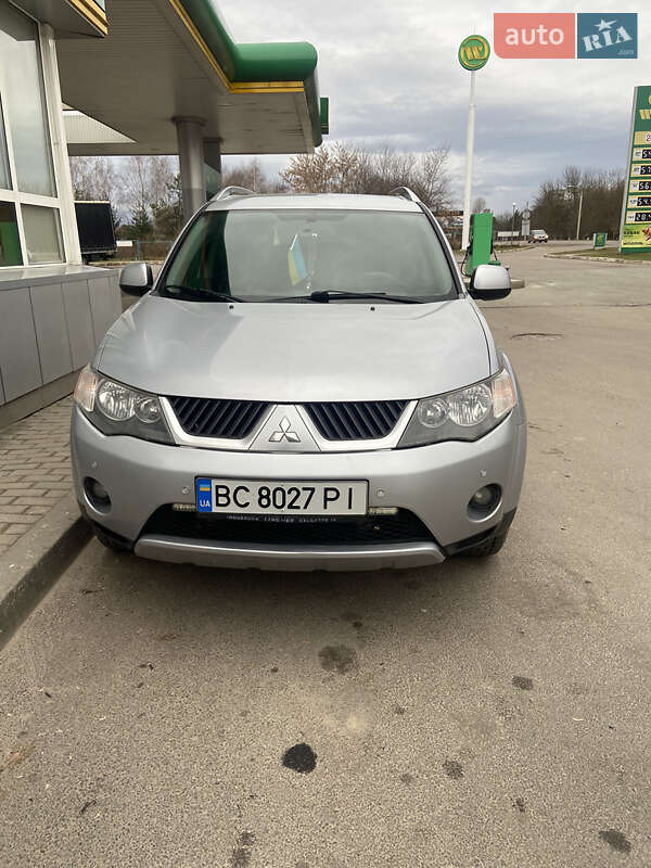 Mitsubishi Outlander 2008