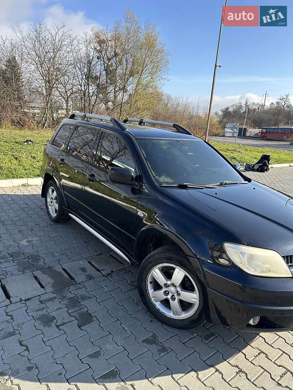 Внедорожник / Кроссовер Mitsubishi Outlander 2005 в Черновцах фото 3 Внедорожник / Кроссовер Mitsubishi Outlander 2005 в Черновцах