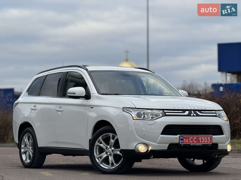 Внедорожник / Кроссовер Mitsubishi Outlander 2014 в Трускавце
