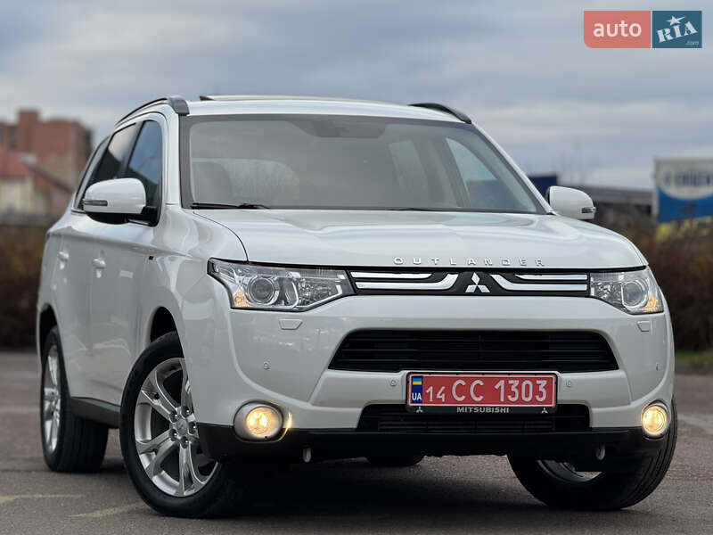 Внедорожник / Кроссовер Mitsubishi Outlander 2014 в Трускавце
