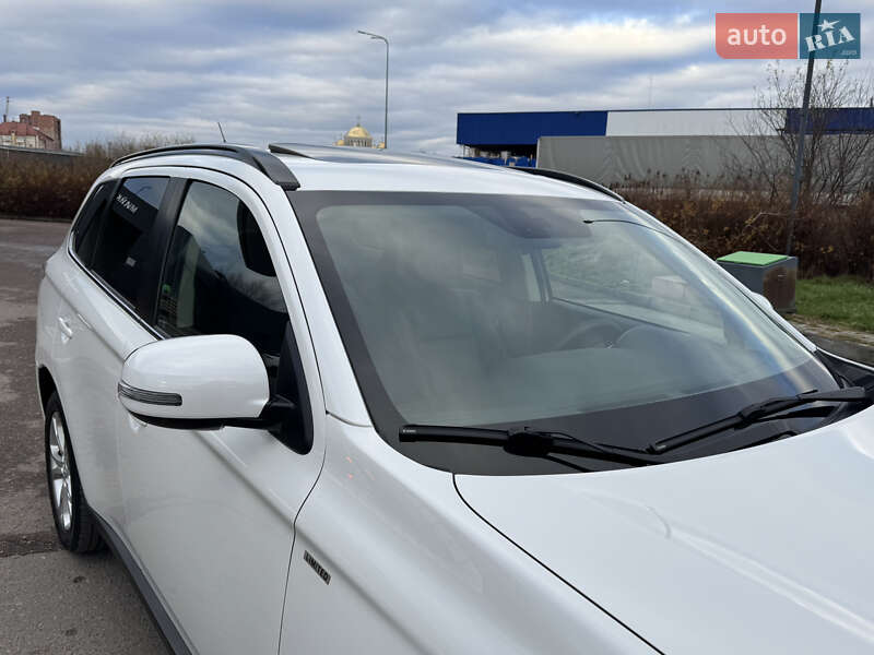 Внедорожник / Кроссовер Mitsubishi Outlander 2014 в Трускавце