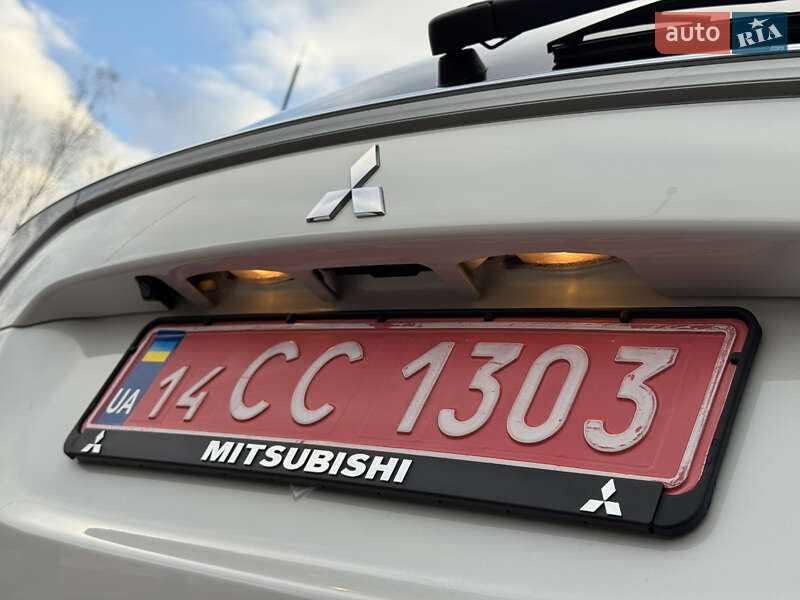 Внедорожник / Кроссовер Mitsubishi Outlander 2014 в Трускавце