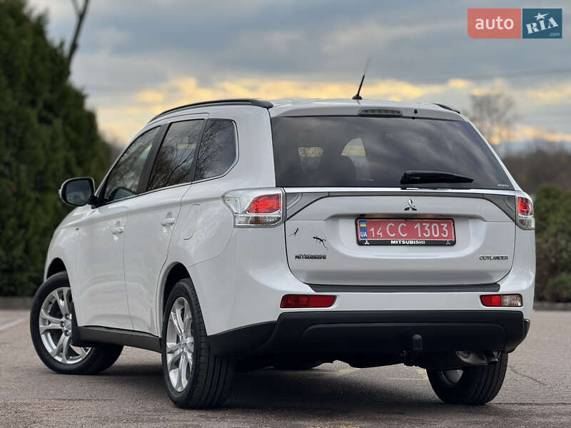 Внедорожник / Кроссовер Mitsubishi Outlander 2014 в Трускавце