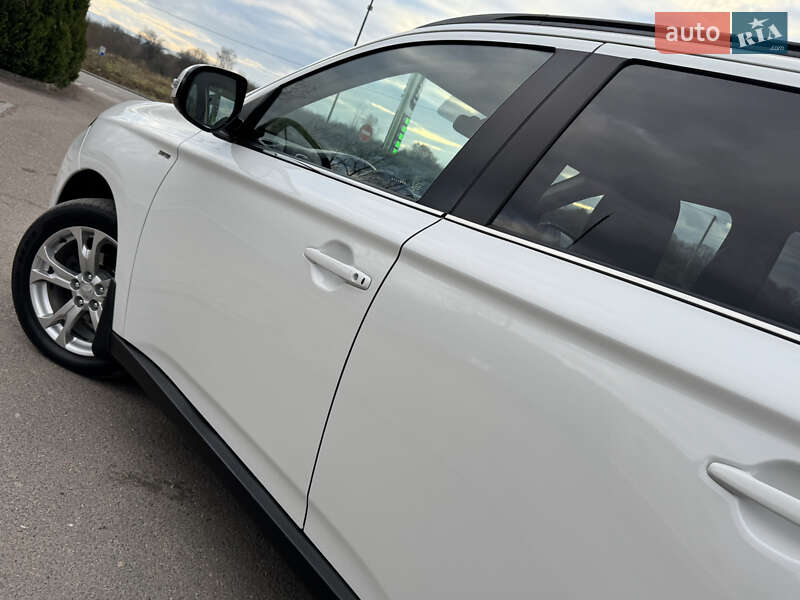 Внедорожник / Кроссовер Mitsubishi Outlander 2014 в Трускавце