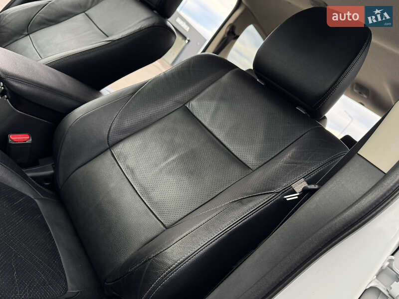 Внедорожник / Кроссовер Mitsubishi Outlander 2014 в Трускавце