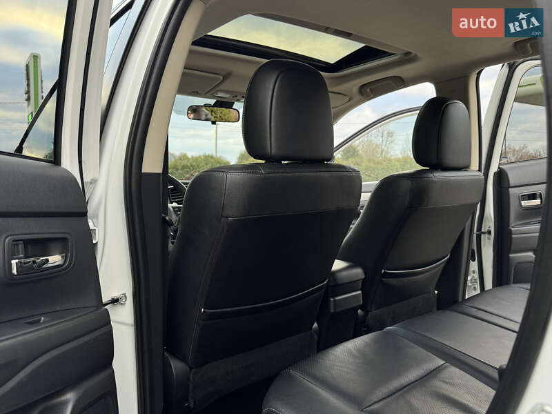 Внедорожник / Кроссовер Mitsubishi Outlander 2014 в Трускавце