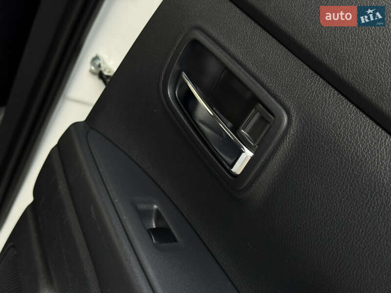 Внедорожник / Кроссовер Mitsubishi Outlander 2014 в Трускавце