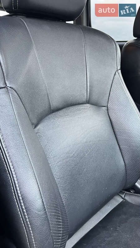 Внедорожник / Кроссовер Mitsubishi Outlander 2012 в Тернополе