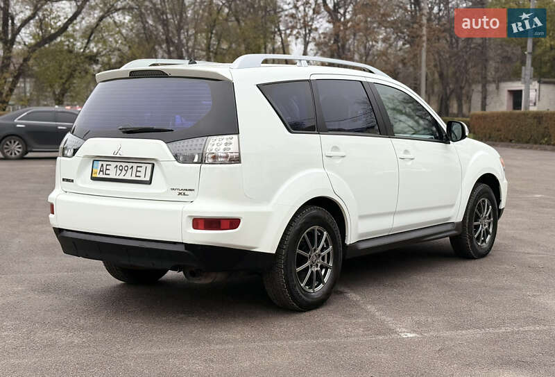 Внедорожник / Кроссовер Mitsubishi Outlander 2010 в Каменском фото 3 Внедорожник / Кроссовер Mitsubishi Outlander 2010 в Каменском