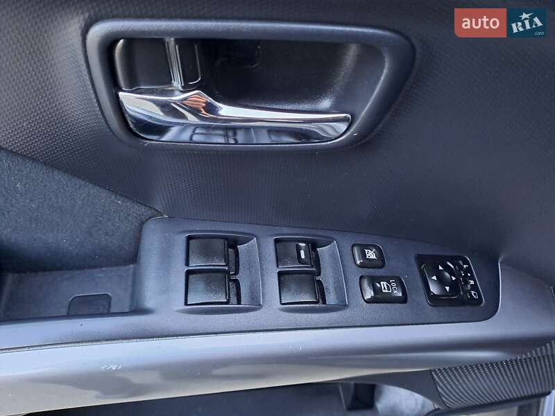 Внедорожник / Кроссовер Mitsubishi Outlander 2009 в Запорожье