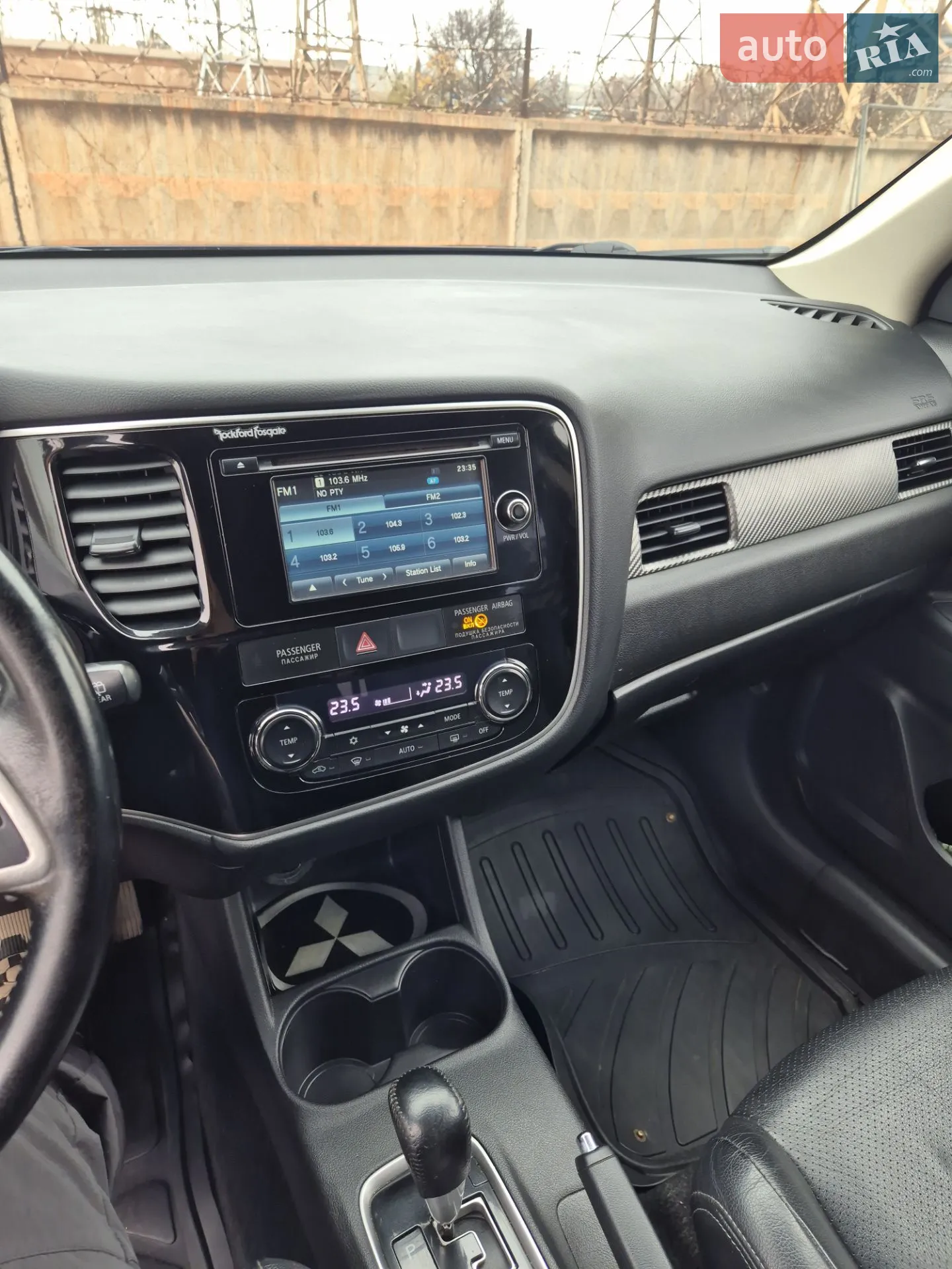 2013 Mitsubishi Outlander - мініатюра 19