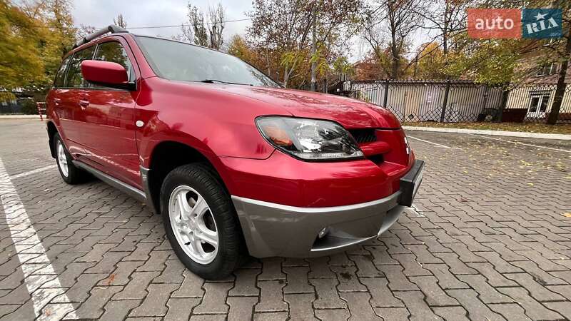 Внедорожник / Кроссовер Mitsubishi Outlander 2004 в Одессе