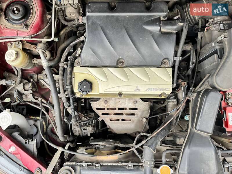 Внедорожник / Кроссовер Mitsubishi Outlander 2004 в Одессе