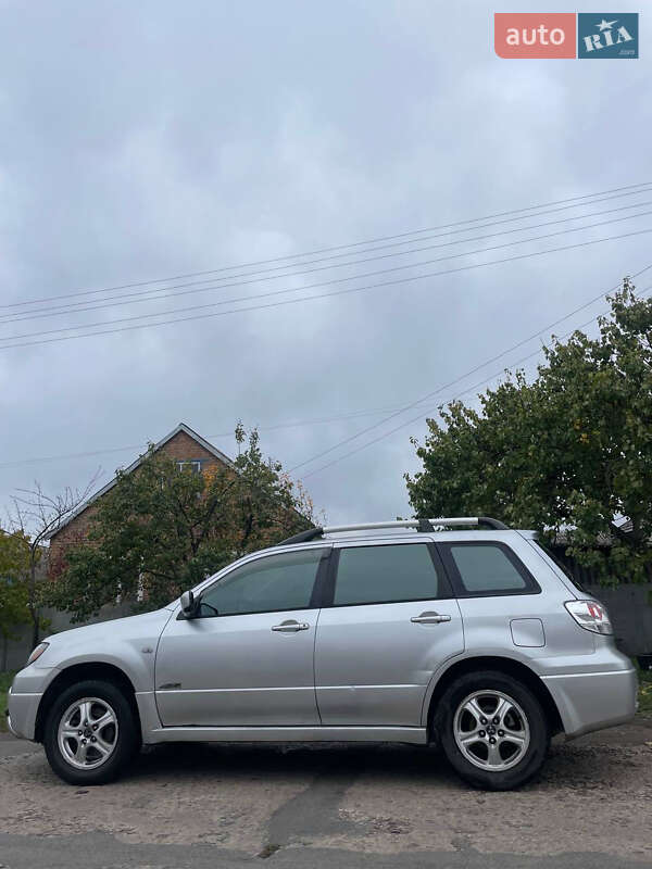 Внедорожник / Кроссовер Mitsubishi Outlander 2003 в Киеве фото 15 Внедорожник / Кроссовер Mitsubishi Outlander 2003 в Киеве