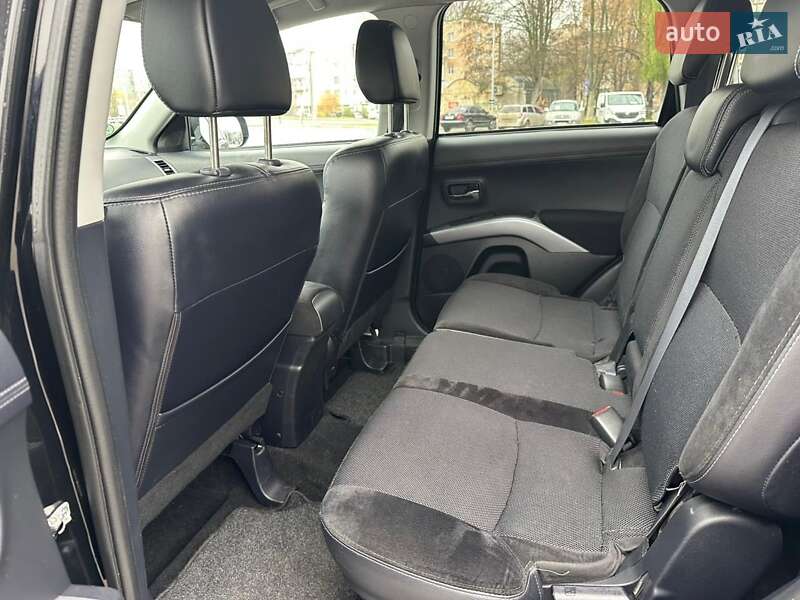 Позашляховик / Кросовер Mitsubishi Outlander 2011 в Луцьку фото 13 Позашляховик / Кросовер Mitsubishi Outlander 2011 в Луцьку