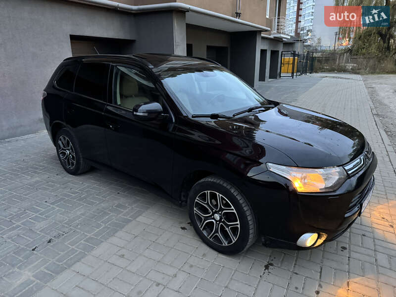 Внедорожник / Кроссовер Mitsubishi Outlander 2013 в Ивано-Франковске фото 11 Внедорожник / Кроссовер Mitsubishi Outlander 2013 в Ивано-Франковске