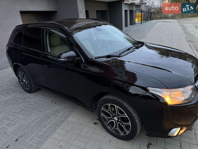 Внедорожник / Кроссовер Mitsubishi Outlander 2013 в Ивано-Франковске фото 25 Внедорожник / Кроссовер Mitsubishi Outlander 2013 в Ивано-Франковске