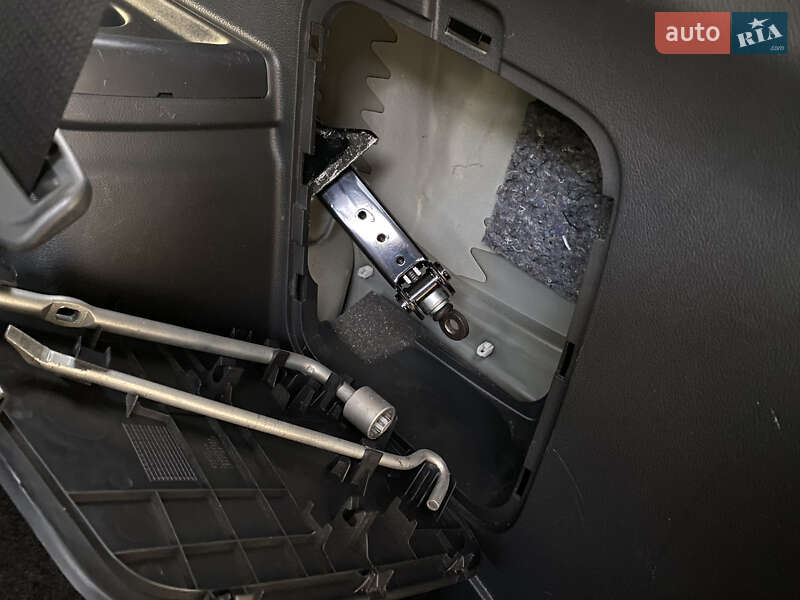 Внедорожник / Кроссовер Mitsubishi Outlander 2013 в Ивано-Франковске фото 43 Внедорожник / Кроссовер Mitsubishi Outlander 2013 в Ивано-Франковске