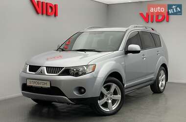 Позашляховик / Кросовер Mitsubishi Outlander 2009 в Києві