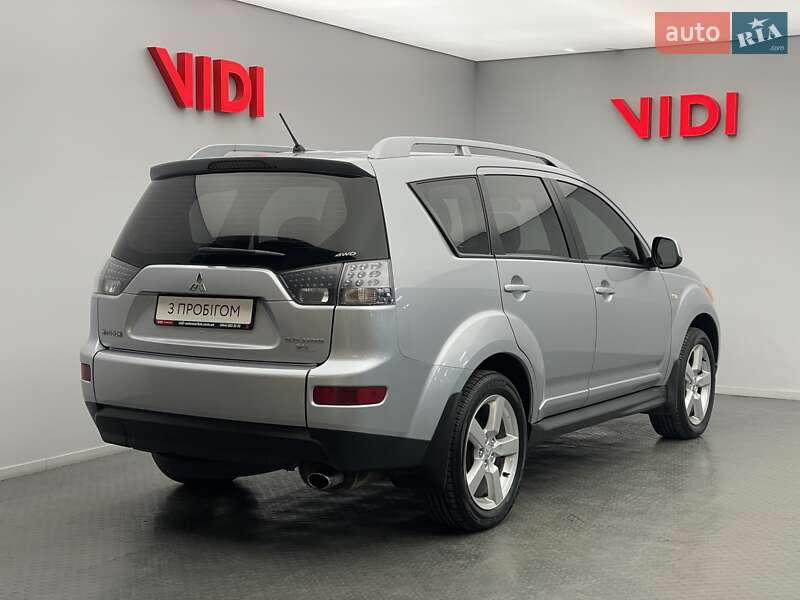 Внедорожник / Кроссовер Mitsubishi Outlander 2009 в Киеве