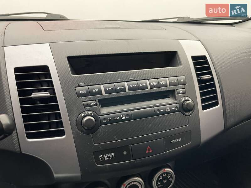 Внедорожник / Кроссовер Mitsubishi Outlander 2008 в Киеве фото 15 Внедорожник / Кроссовер Mitsubishi Outlander 2008 в Киеве