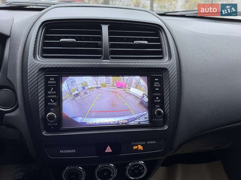 Внедорожник / Кроссовер Mitsubishi Outlander 2019 в Запорожье