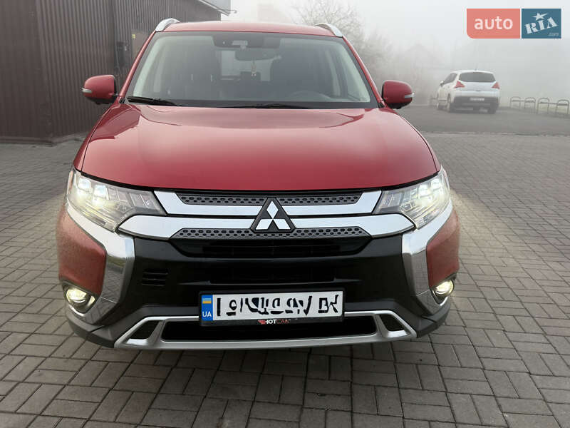 Mitsubishi Outlander 2019