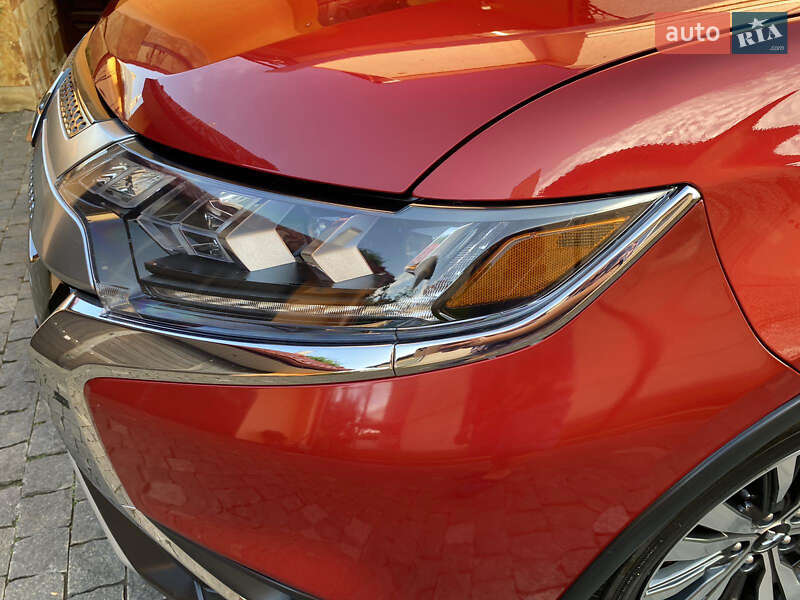 Внедорожник / Кроссовер Mitsubishi Outlander 2019 в Хмельницком фото 16 Внедорожник / Кроссовер Mitsubishi Outlander 2019 в Хмельницком