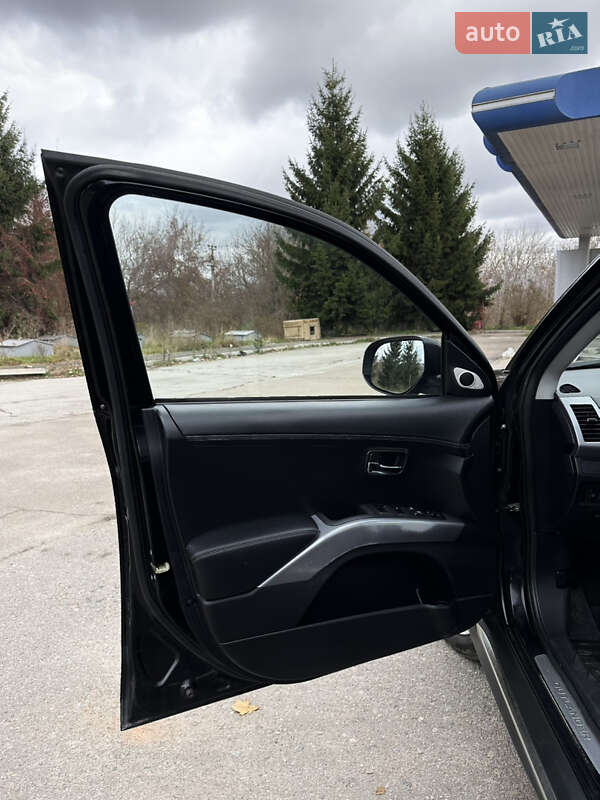 Позашляховик / Кросовер Mitsubishi Outlander 2011 в Бердичеві