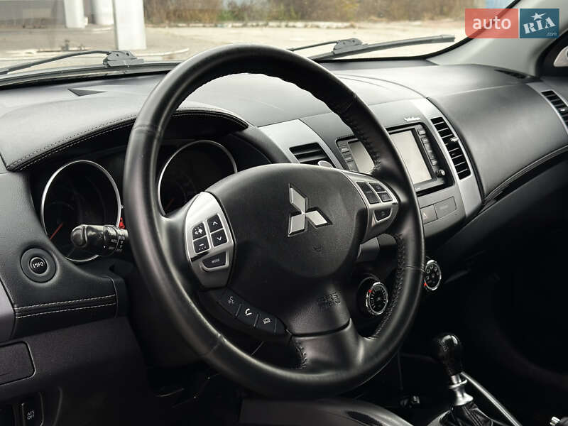 Позашляховик / Кросовер Mitsubishi Outlander 2011 в Бердичеві