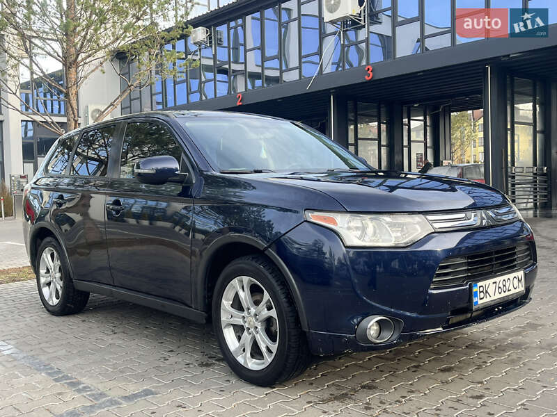 Позашляховик / Кросовер Mitsubishi Outlander 2015 в Рівному фото 9 Позашляховик / Кросовер Mitsubishi Outlander 2015 в Рівному