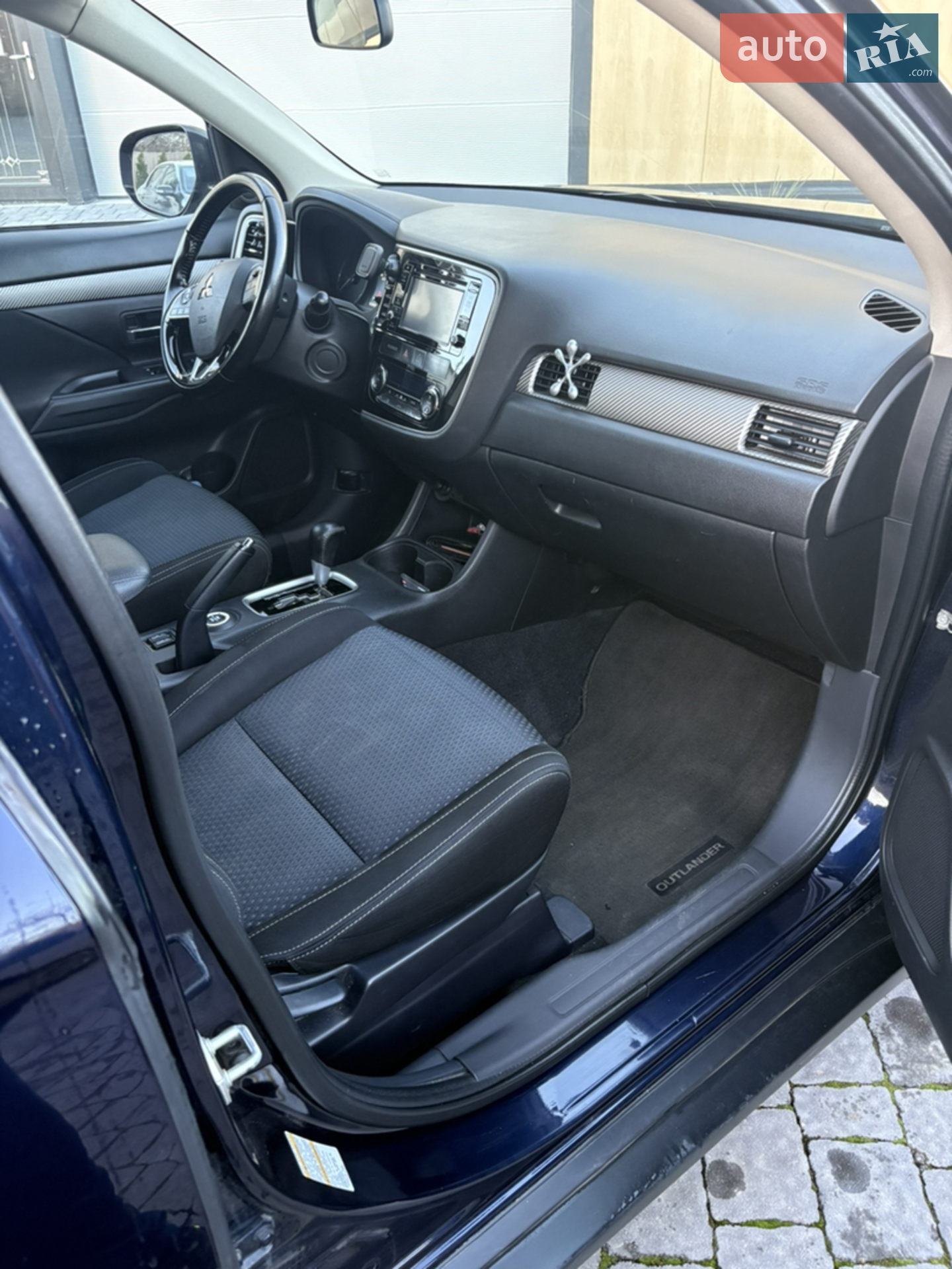2015 Mitsubishi Outlander - мініатюра 11