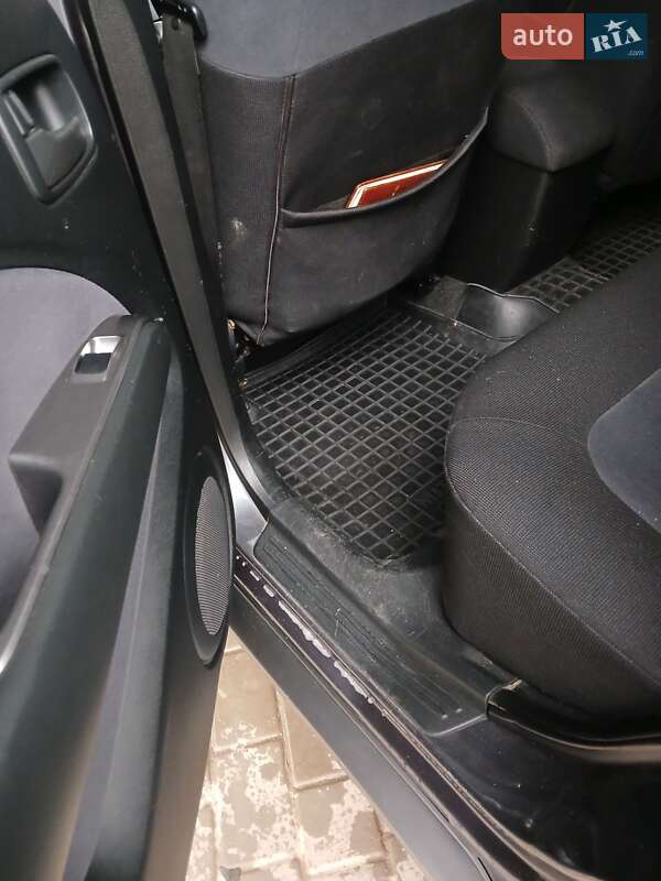 Внедорожник / Кроссовер Mitsubishi Outlander 2007 в Шаргороде фото 10 Внедорожник / Кроссовер Mitsubishi Outlander 2007 в Шаргороде